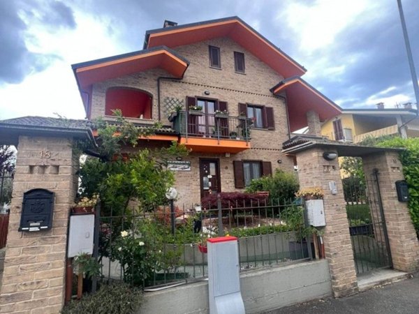 casa indipendente in vendita a Cuneo in zona San Benigno