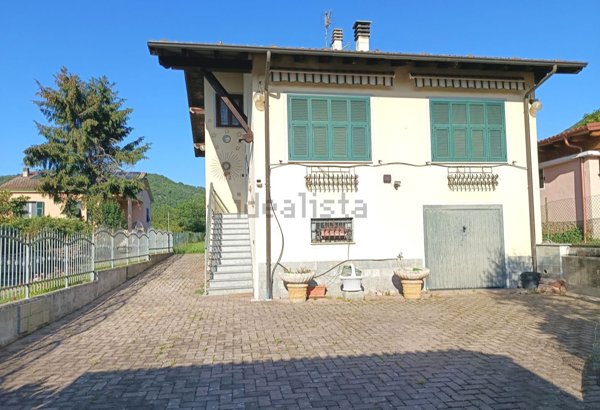 casa indipendente in vendita a Cuneo in zona Borghetto