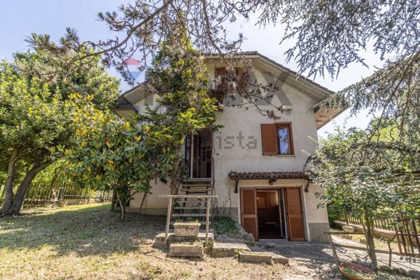 casa indipendente in vendita a Cuneo in zona Borghetto
