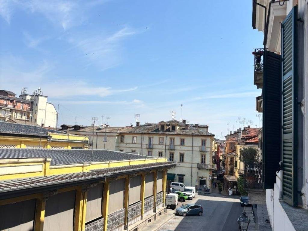 appartamento in vendita a Cuneo in zona Centro Città