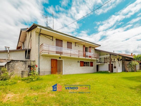 casa indipendente in vendita a Cuneo in zona San Rocco Castagnaretta