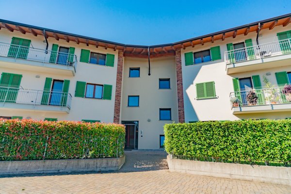 casa indipendente in vendita a Cuneo in zona Passatore