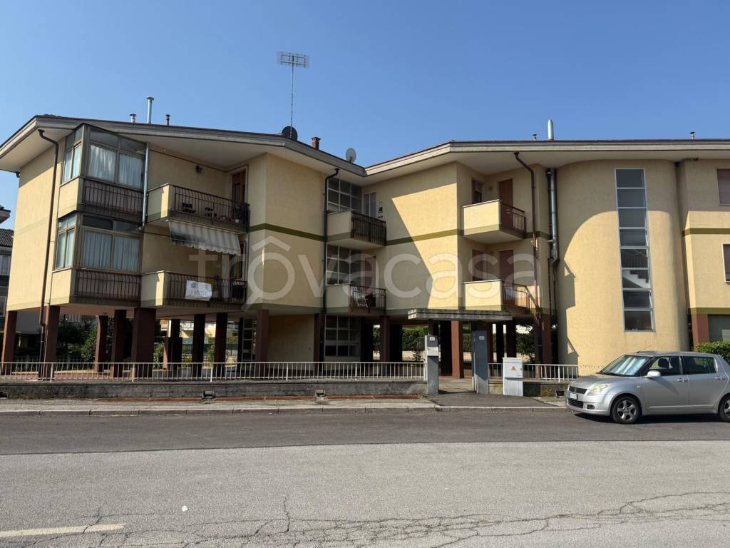 appartamento in vendita a Cuneo in zona Madonna dell'Olmo