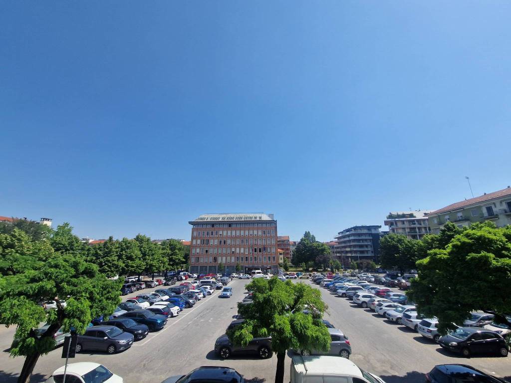 appartamento in vendita a Cuneo in zona Centro Città