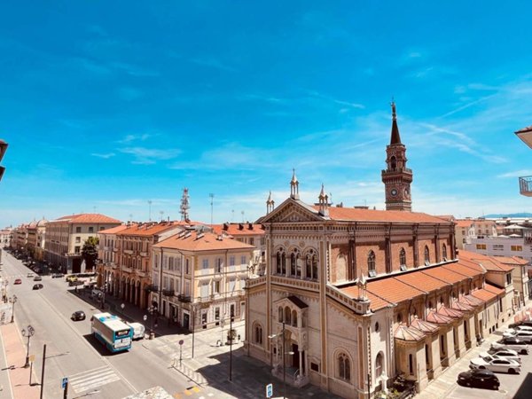 appartamento in vendita a Cuneo in zona Centro Città