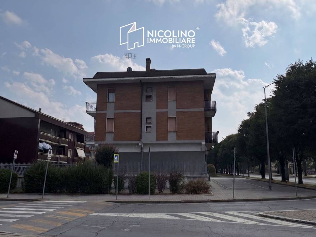 negozio in vendita a Cuneo