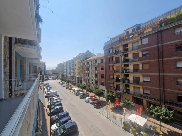 appartamento in vendita a Cuneo in zona Centro Città