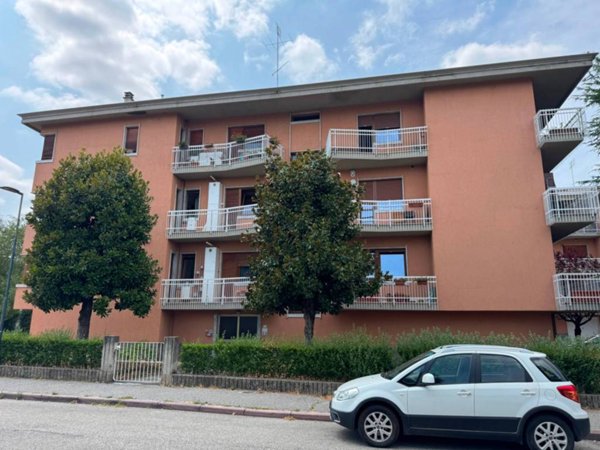 appartamento in vendita a Cuneo in zona San Rocco Castagnaretta