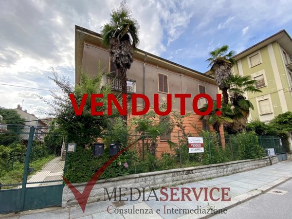 casa indipendente in vendita a Cuneo in zona Viale degli Angeli