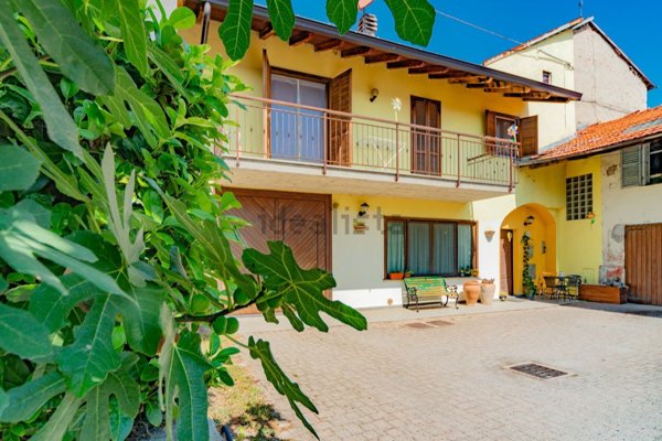 casa indipendente in vendita a Cuneo in zona Cascina Cordero