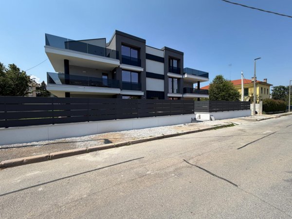 appartamento in vendita a Cuneo in zona San Rocco Castagnaretta