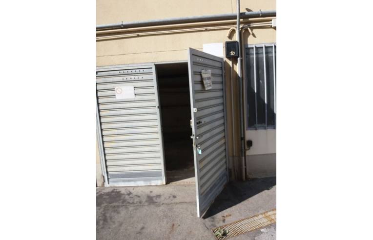 box auto in vendita a Cuneo in zona Ospedale