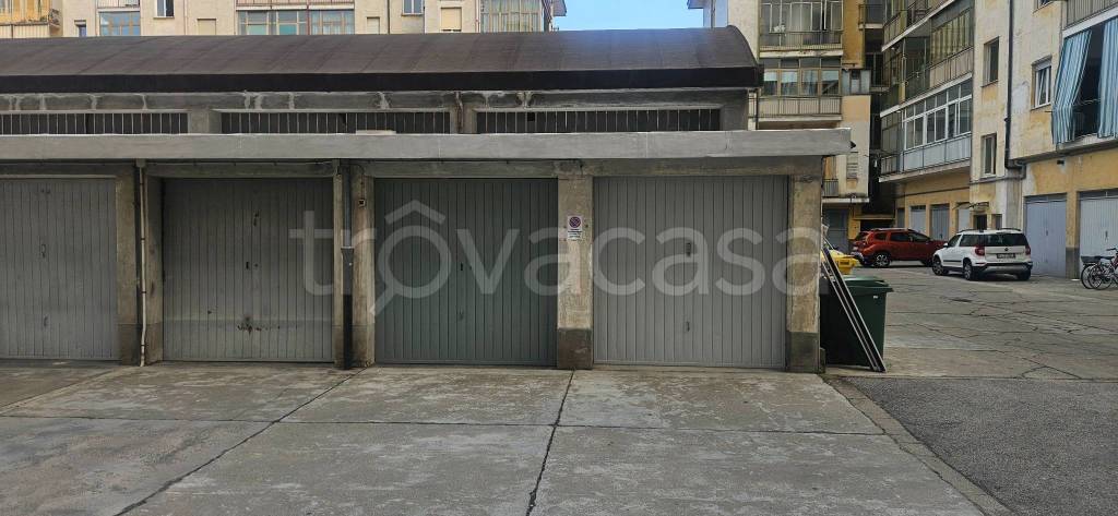 box auto in vendita a Cuneo