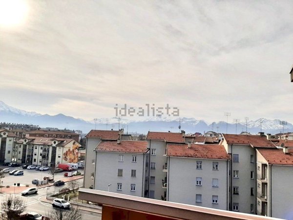 appartamento in vendita a Cuneo in zona San Rocco Castagnaretta