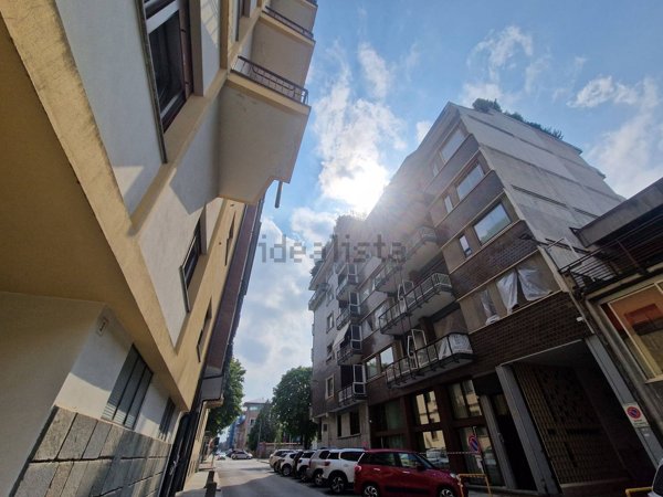 appartamento in vendita a Cuneo in zona Viale degli Angeli