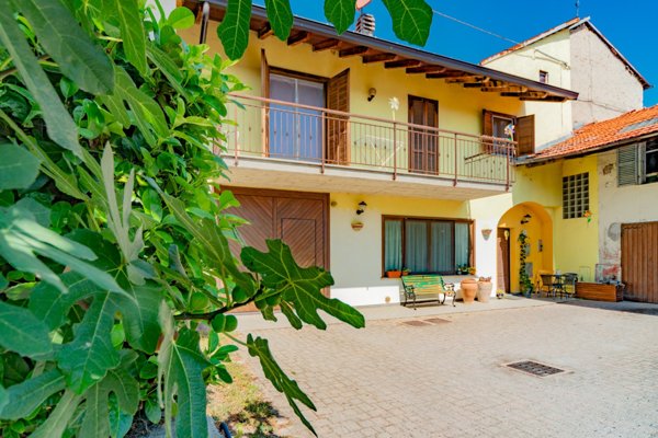 casa indipendente in vendita a Cuneo
