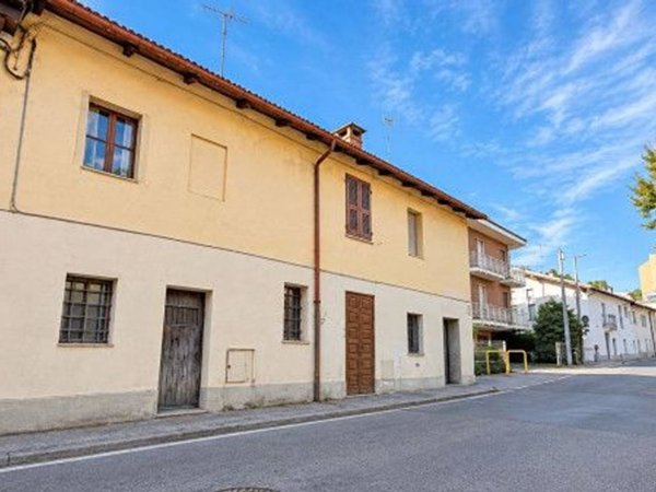 casa indipendente in vendita a Cuneo in zona San Rocco Castagnaretta