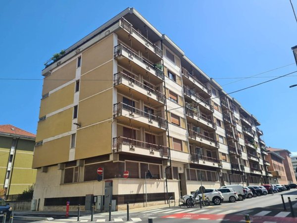 box auto in vendita a Cuneo