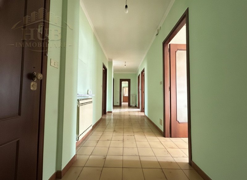 appartamento in vendita a Cuneo in zona Confreria