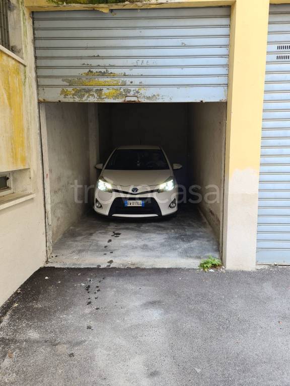box auto in vendita a Cuneo in zona Centro Città