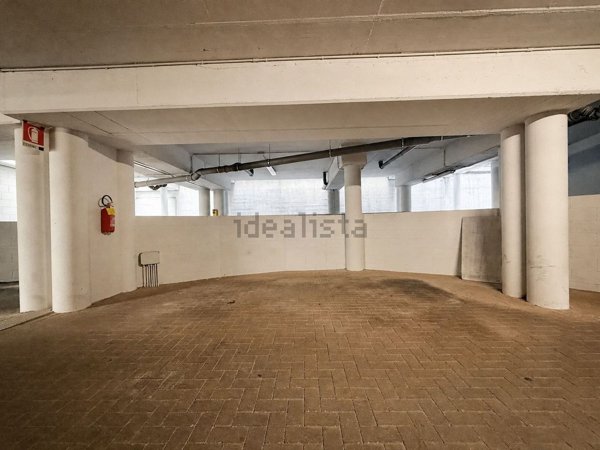 box auto in vendita a Cuneo in zona Centro Città