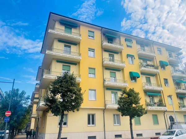 appartamento in vendita a Cuneo in zona Centro Città