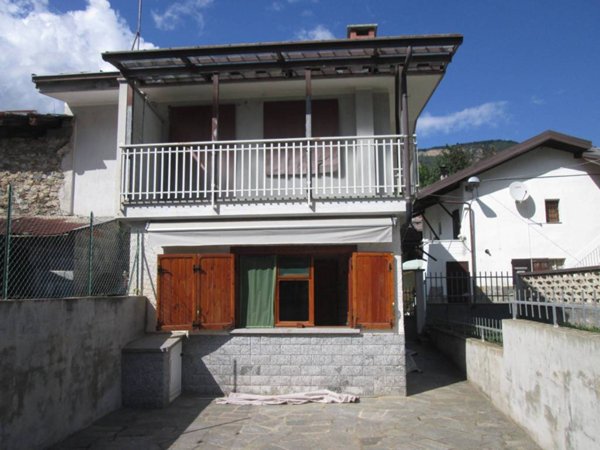 casa indipendente in vendita a Demonte