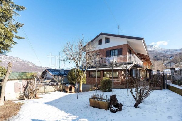 casa indipendente in vendita a Demonte