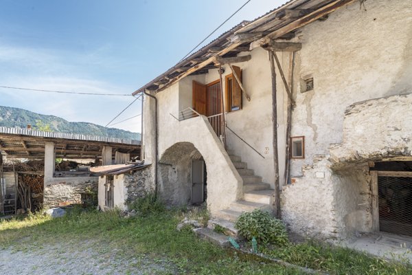 casa semindipendente in vendita a Demonte