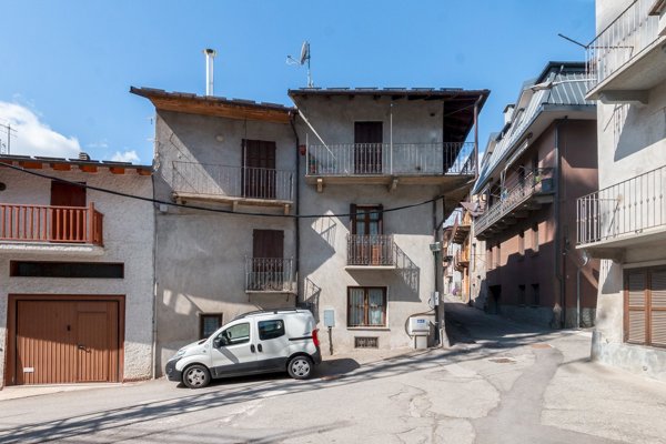 casa indipendente in vendita a Demonte