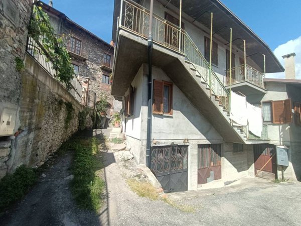 casa indipendente in vendita a Demonte