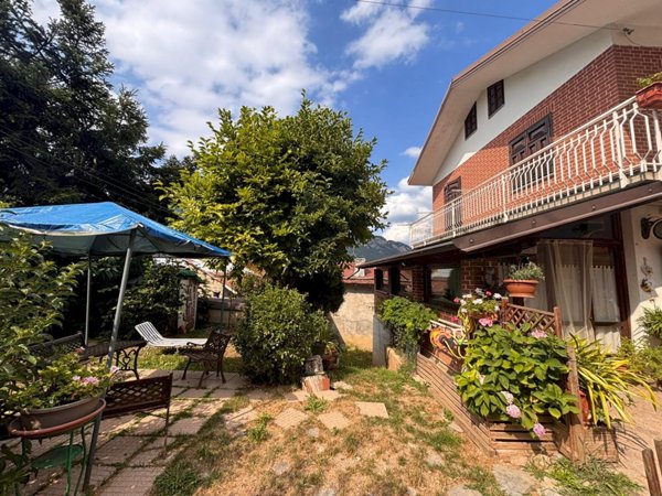 casa indipendente in vendita a Demonte