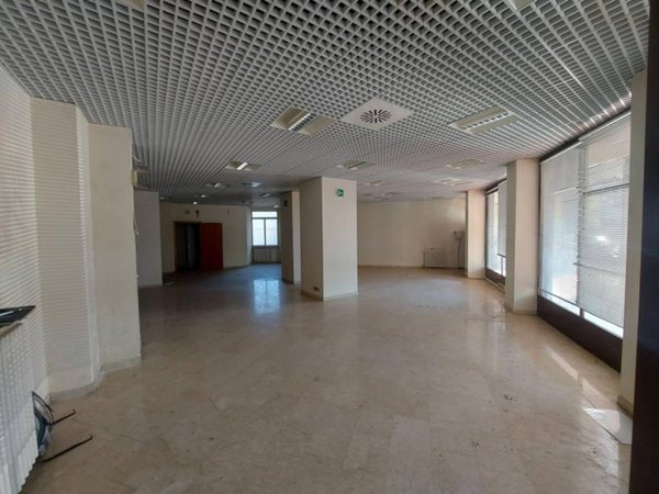 negozio in vendita a Demonte
