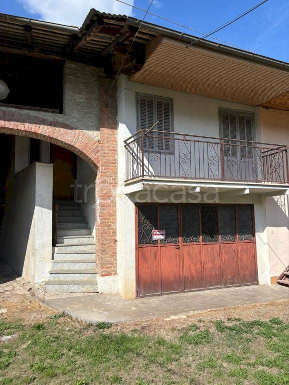 appartamento in vendita a Demonte