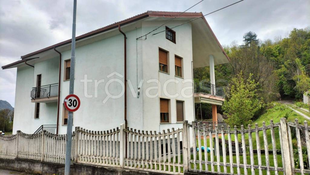 appartamento in vendita a Demonte