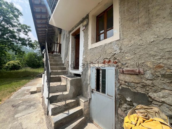 appartamento in vendita a Demonte