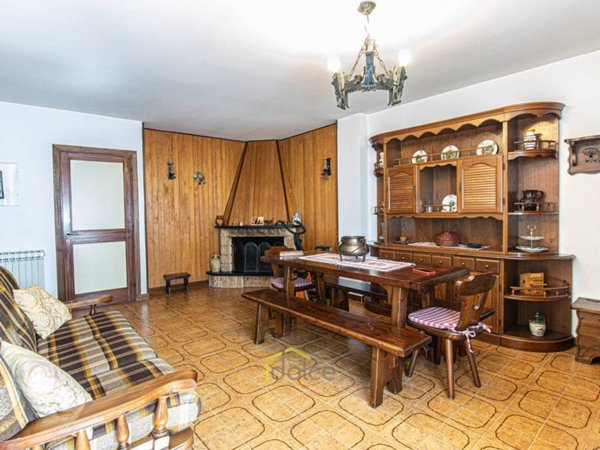 casa indipendente in vendita a Demonte