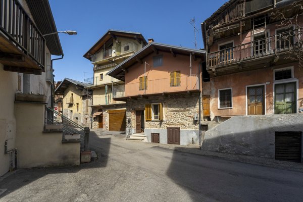 casa semindipendente in vendita a Demonte