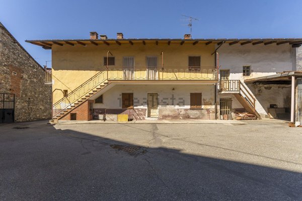 casa semindipendente in vendita a Demonte