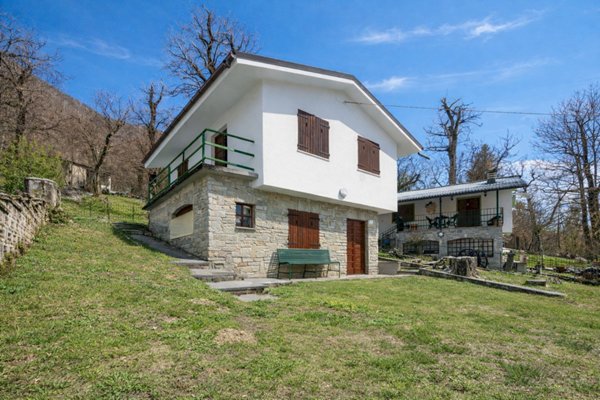 casa indipendente in vendita a Demonte