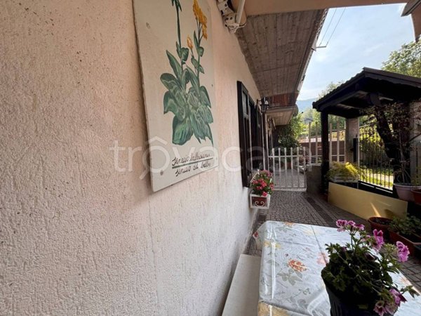 casa indipendente in vendita a Demonte