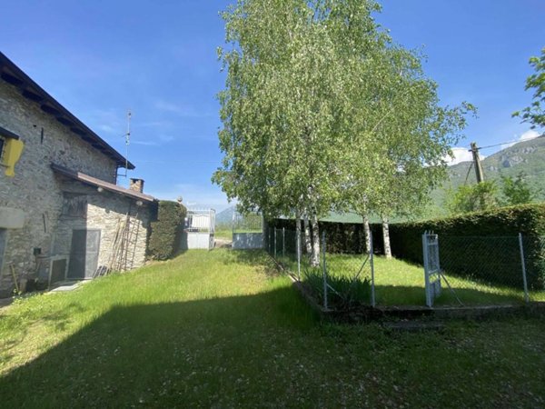 casa indipendente in vendita a Demonte
