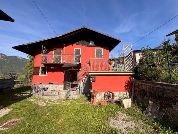 casa indipendente in vendita a Demonte
