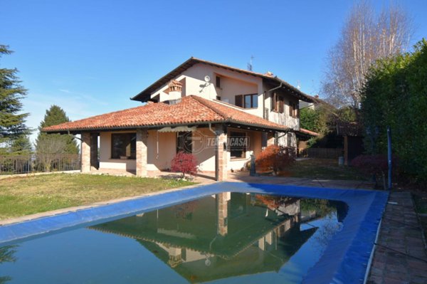 casa indipendente in vendita a Diano d'Alba