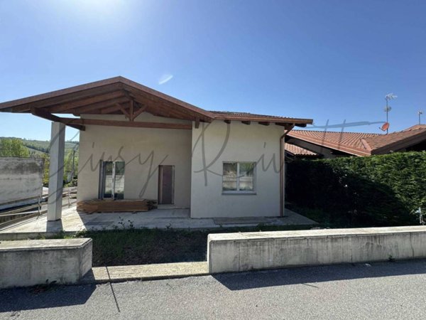 casa indipendente in vendita a Diano d'Alba