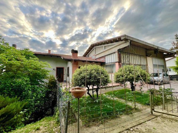 casa indipendente in vendita a Diano d'Alba