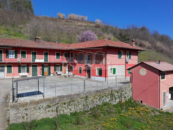 intera palazzina in vendita a Diano d'Alba