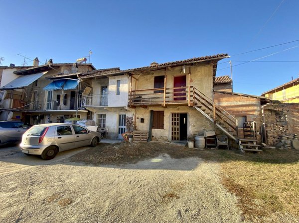 casa indipendente in vendita a Diano d'Alba in zona Valle Talloria