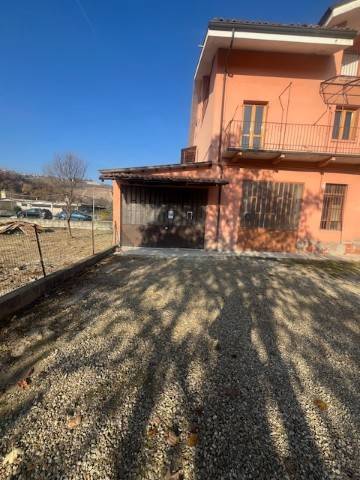 appartamento in vendita a Diano d'Alba in zona Ricca