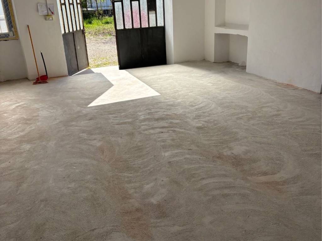 negozio in vendita a Diano d'Alba in zona Ricca